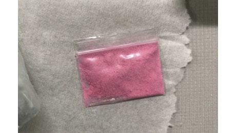 Ecco che cosa è la cocaina rosa, la droga assunta da Liam Payne