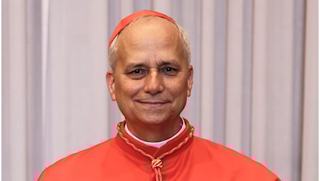 Il cardinale Robert Prevost diventa un papabile, chi è il possibile Papa americano: su di lui l'ombra di abusi