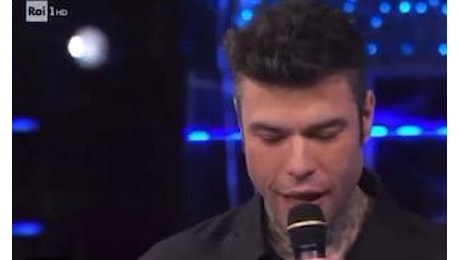 Fedez, la mamma tranquillizza i fan: Malore? Niente di grave