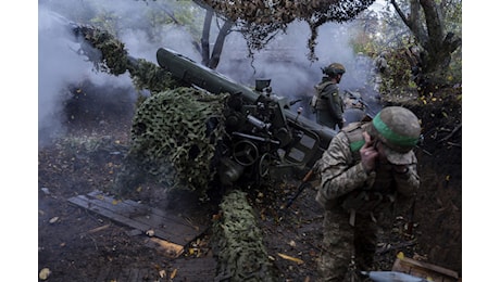 Attacchi russi a distanza. Trincee in Donetsk