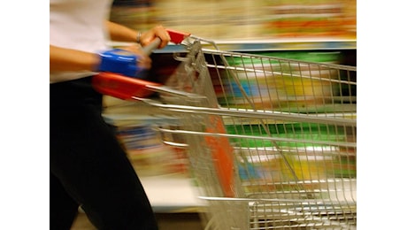 Inflazione e carrello della spesa in aumento a marzo 2025, i dati Istat