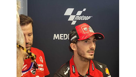 “Non sarà un week end semplice”: Pecco Bagnaia in Indonesia con gli occhi al cielo e la ferita di Misano che brucia ancora