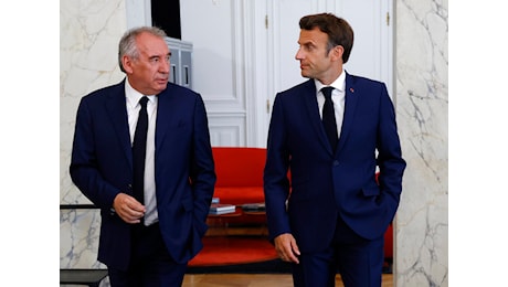 Francia, il nuovo governo di Bayrou non sarà annunciato prima delle 18