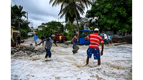 Uragano Beryl devasta i Caraibi, almeno 7 morti - Video