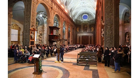 Ferrara, Duomo e San Paolo strapieni di fedeli per l’inizio del Giubileo