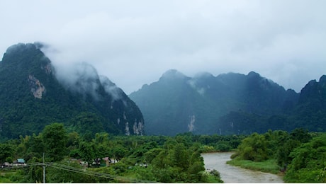 Sei turisti morti avvelenati a Laos, forse per l’alcol contraffatto