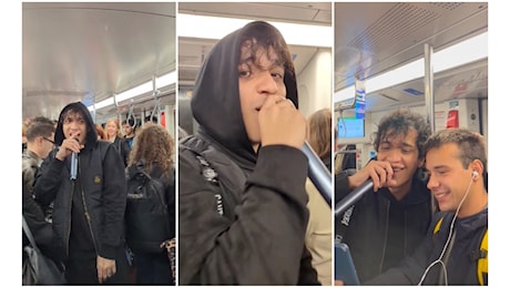 Tananai sorprende gli increduli passeggeri nella metropolitana di Milano, cantando i nuovi brani del disco Calmocobra