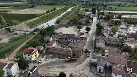 Traversara, chiusa la falla nell'argine del Lamone: immagini drone