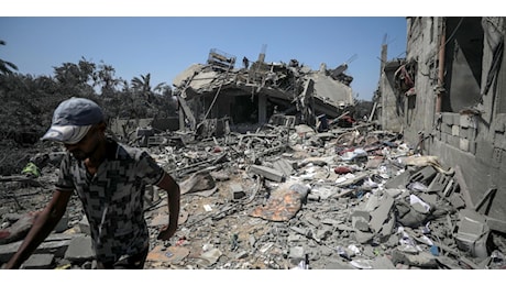 Autorità Striscia, trovati 60 corpi fra le macerie a Gaza