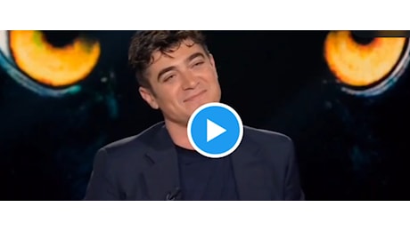 Scamarcio fa impazzire la sinistra: A casa mia il maschio fa il capofamiglia, la femmina no... (video)