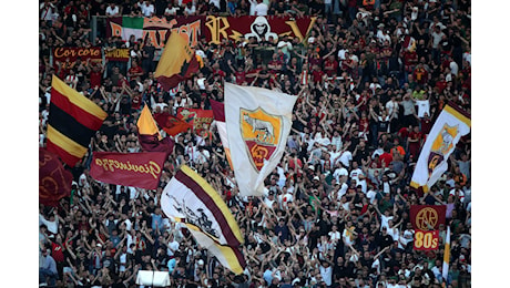 Roma, nuova protesta della Curva contro l’Inter: «Fuori dallo stadio!»