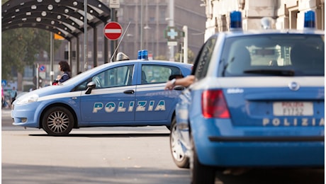 Ciclista investito a Bologna, Antonio Cavallaro ucciso da un camion dei rifiuti: manifestanti in strada