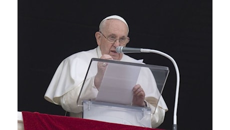 Papa Francesco, ci vuole comunione e sobrietà