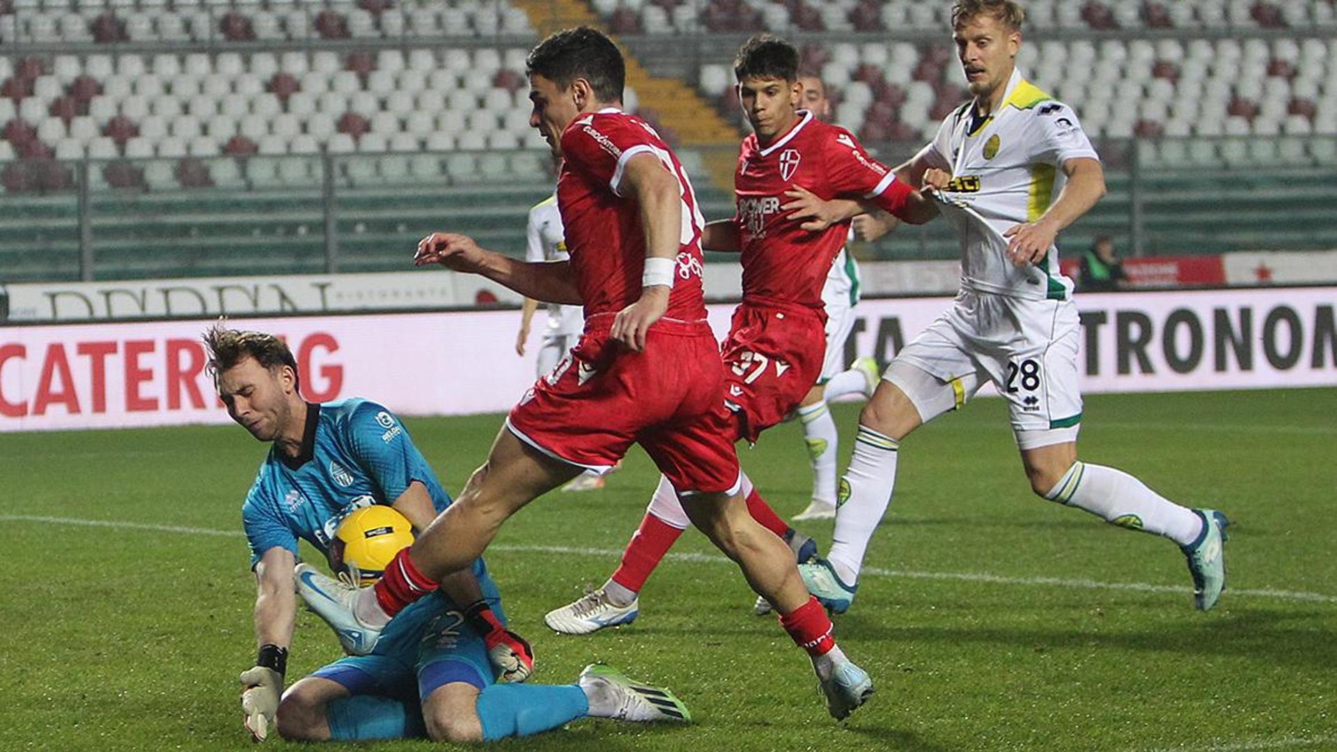 Coppa Italia Serie C: Il Padova Eliminato Dal Caldiero, Sconfitta Per 2 ...