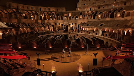 Colosseo, accordo con Airbnb: 16 turisti combatteranno nell’anfiteatro come i gladiatori