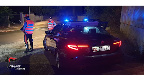 Al volante sotto effetto di droghe, perde il controllo dell’auto e finisce fuori strada