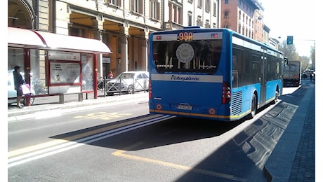 A Piacenza studentessa 14enne muore investita da un bus fuori la scuola