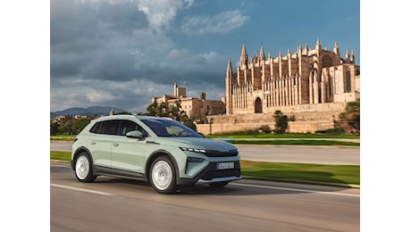 Al volante della nuova Skoda Elroq, il C-Suv elettrico tutto spazio e comfort