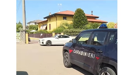 Neonato sepolto in giardino. La madre digiunava per non far vedere la pancia