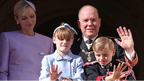 Charlène e Alberto di Monaco in festa con i figli al Monaco National Day