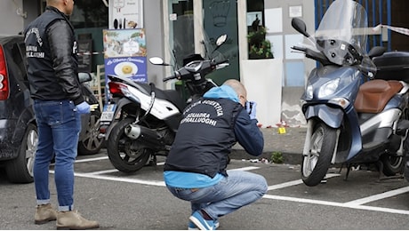 Spari tra la folla, Luigi Procopio ucciso sotto gli occhi del figlio