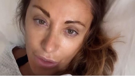 Sabrina Salerno dal letto d’ospedale: «L’operazione è andata bene»