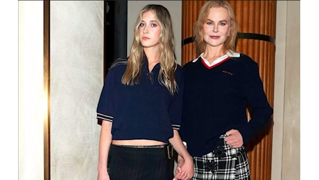 Preppy al quadrato: Nicole Kidman e la figlia Sunday Rose con i look coordinati