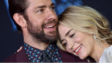 John Krasinski, Emily Blunt gli aveva fatto una promessa se fosse diventato l'Uomo più Sexy del Mondo