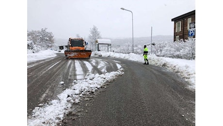 Forti nevicate in Abruzzo. Personale e mezzi Anas al lavoro per garantire la circolazione