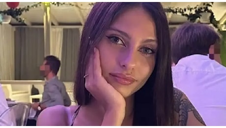 Alexia Vecchiato muore a 22 anni dopo una settimana di agonia. L'auto contro un muro, il tragico destino: la sorella Gaia era morta in un incidente alla stessa età