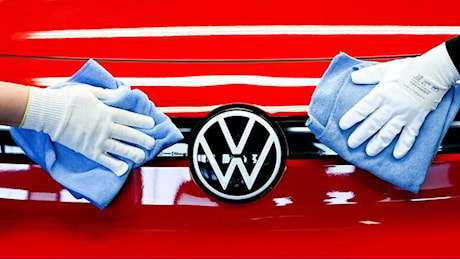 Volkswagen vende il primo stabilimento: è l’impianto nello Xinjiang, in Cina