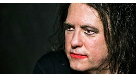 The Cure, Robert Smith svela qual è la poesia che ha ispirato la scrittura di Alone. Scoprila qui