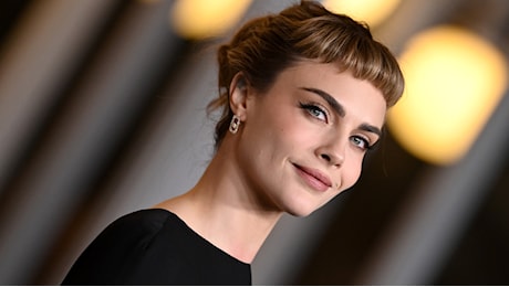 LACMA Art + Film Gala 2024: la mini frangia di Cara Delevingne e gli altri beauty look più belli sul red carpet