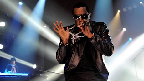 Violenze, droga e minacce, altre accuse a Puff Diddy: “Con lui non avevo scelta”