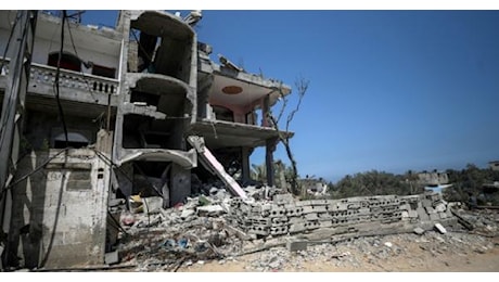 Haaretz, '4 operatori internazionali uccisi a Gaza'