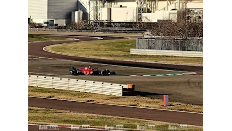 Gallery: Carlos Sainz Sr & Carlos Sainz Jr. in pista a Fiorano con la F1-75