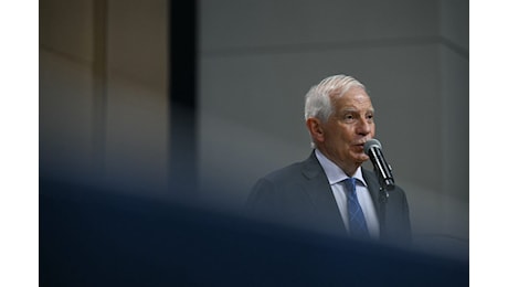 Ucraina, Borrell rassicura gli alleati Nato dopo le fughe in avanti di Orbán: L'unico piano di pace è quello di Zelensky