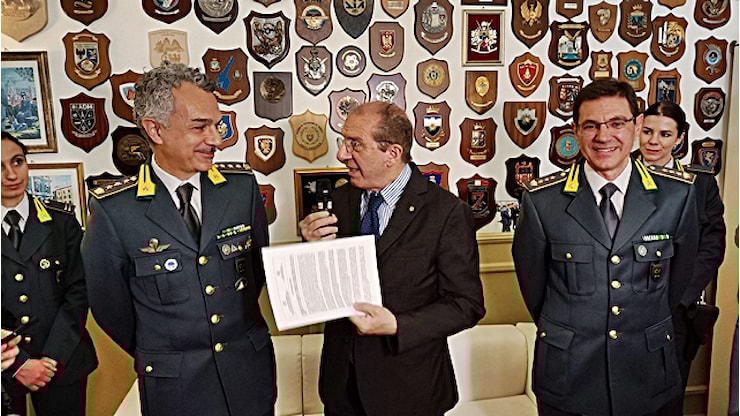 Colpo gobbo della Guardia di Finanza di Trento - LAdigetto Colpo gobbo della Guardia di Finanza di Trento - LAdigetto