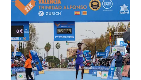 Yomif Kejelcha al primato del mondo di mezza maratona