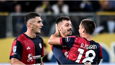 Primi tre punti per il Cagliari: battuto il Parma, ancora fermo a una vittoria