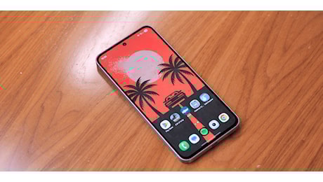 Galaxy A56: la versione da 256 GB cala a 349€, è il mid-range da scegliere?
