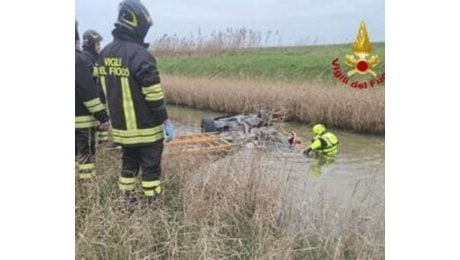 Precipita per 10 metri con l'auto, morto 38enne a Livorno