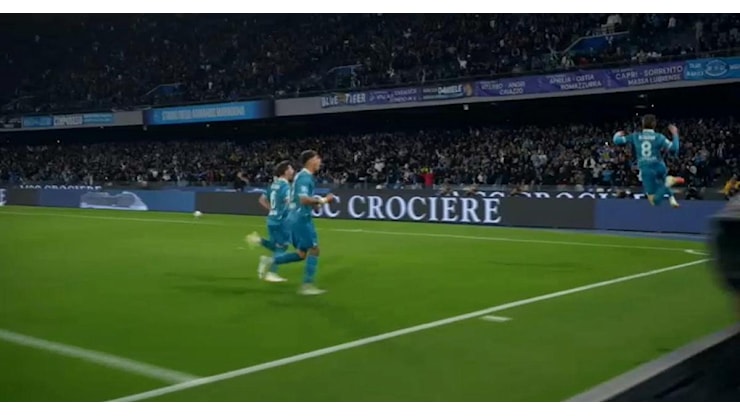 Napoli, la vittoria del gruppo - RaiNews Napoli, la vittoria del gruppo - RaiNews