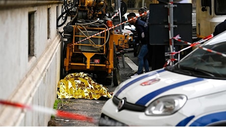 Precipita dal tetto di un capannone mentre lavorava, muore 54enne nel milanese