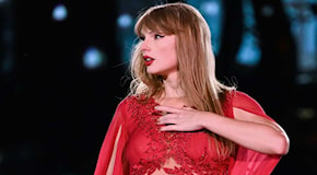 “Taylor Swift? Lei non suona dal vivo”: l’attacco spietato alla cantante più popolare del momento