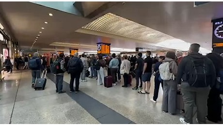 Guasto alle stazioni ferroviarie di Roma: circolazione dei treni nel caos, ritardi e cancellazioni da Nord a Sud