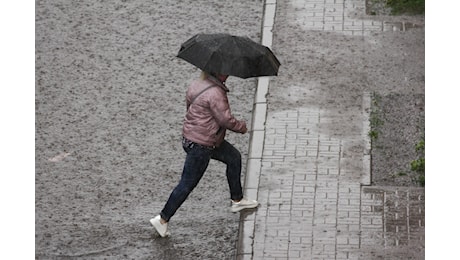 Meteo in Sicilia, allerta arancione in due provincia, gialla nel resto dell’Isola ma da giovedì cambia tutto – LE PREVISIONI