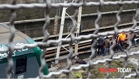 Treno travolge e uccide una persona: circolazione ferroviaria in tilt