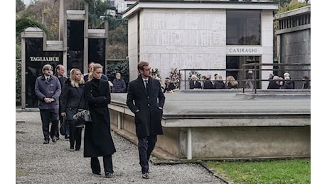 Il funerale di Fernanda Biffi Casiraghi a Fino Mornasco: chi ha partecipato