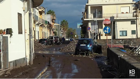 Cronaca meteo diretta - Catania, il giorno dopo l'alluvione a Torre Archirafi: mezzi al lavoro - Video